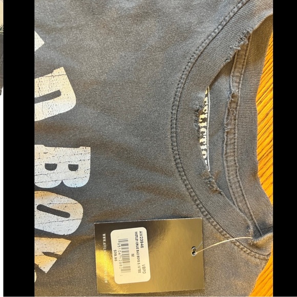 Motley Crue bad boys tshirt - Picture 4 of 5